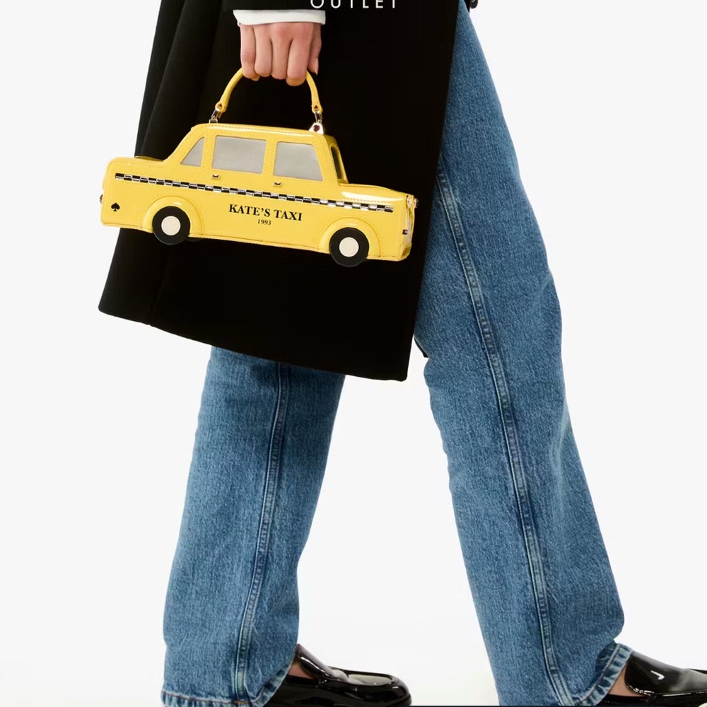 Kate Spade NYC Taxi - Picture 5 of 5